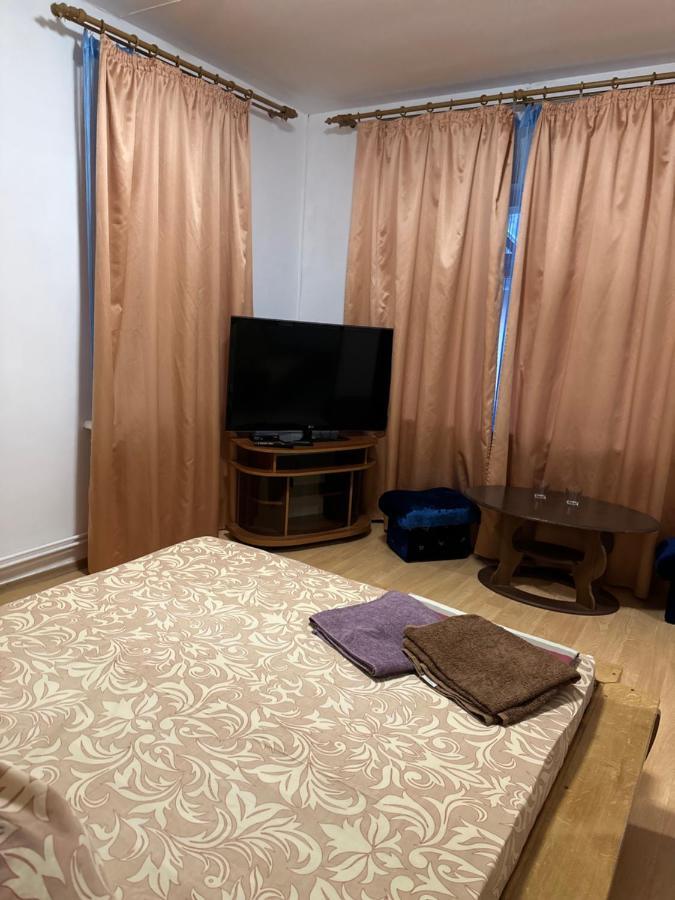 Hotel Nautilus à Oujhorod Extérieur photo